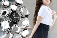 ملابس وإكسسوارات متنوعة11