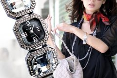 ملابس وإكسسوارات متنوعة12