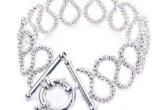 ملابس وإكسسوارات متنوعة3