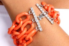 ملابس وإكسسوارات متنوعة3