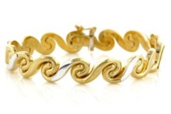 ملابس وإكسسوارات متنوعة4