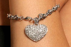 ملابس وإكسسوارات متنوعة4