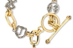 ملابس وإكسسوارات متنوعة9