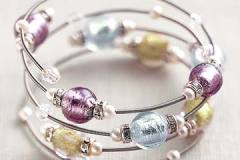 ملابس وإكسسوارات متنوعة1