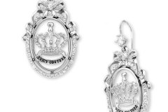 ملابس وإكسسوارات متنوعة2