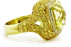 ملابس وإكسسوارات متنوعة4