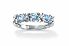 ملابس وإكسسوارات متنوعة10