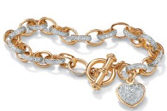 ملابس وإكسسوارات متنوعة1