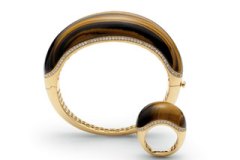 ملابس وإكسسوارات متنوعة8