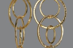 ملابس وإكسسوارات متنوعة9