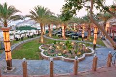 مطاعم الكهف