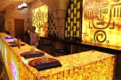 مطاعم الكهف