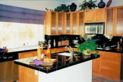 Kitchen057