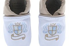 ملابس واحذيه للاطفال6