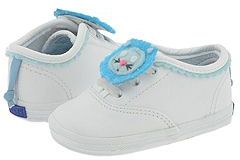 ملابس واحذيه للاطفال12