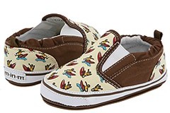 ملابس واحذيه للاطفال13